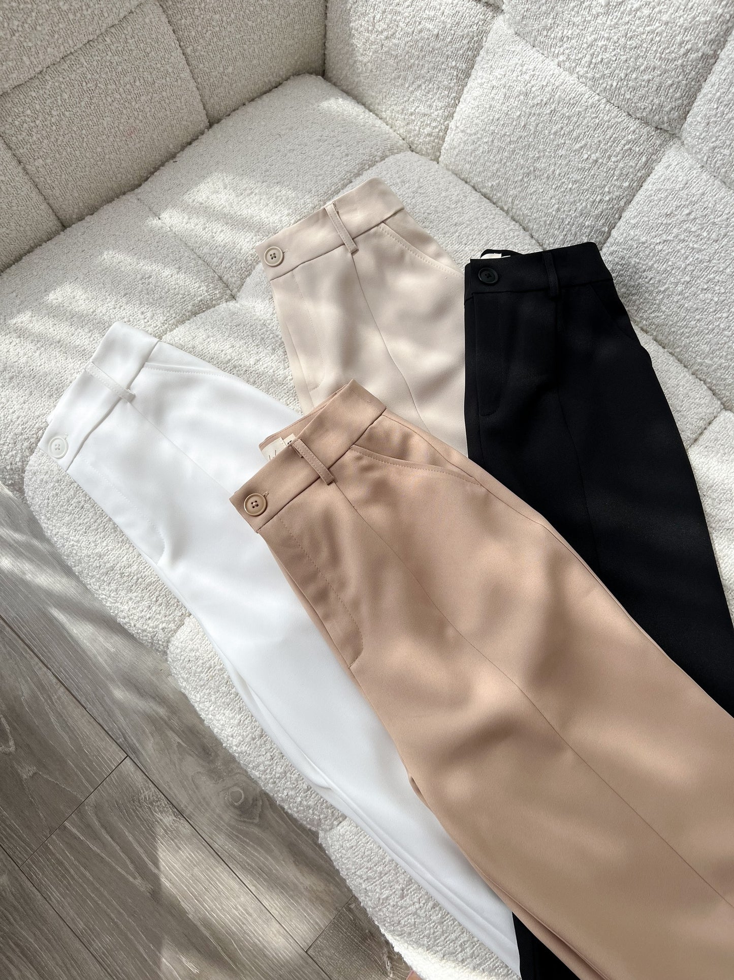 Wide-Leg Trouser