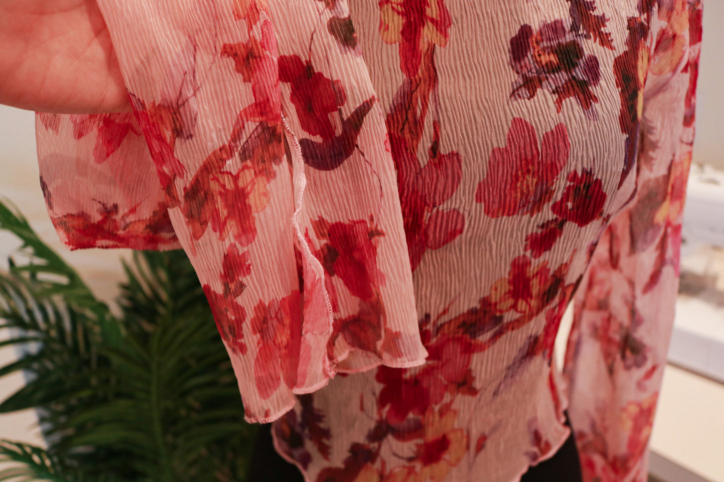 Long-sleeves Floral Blouse