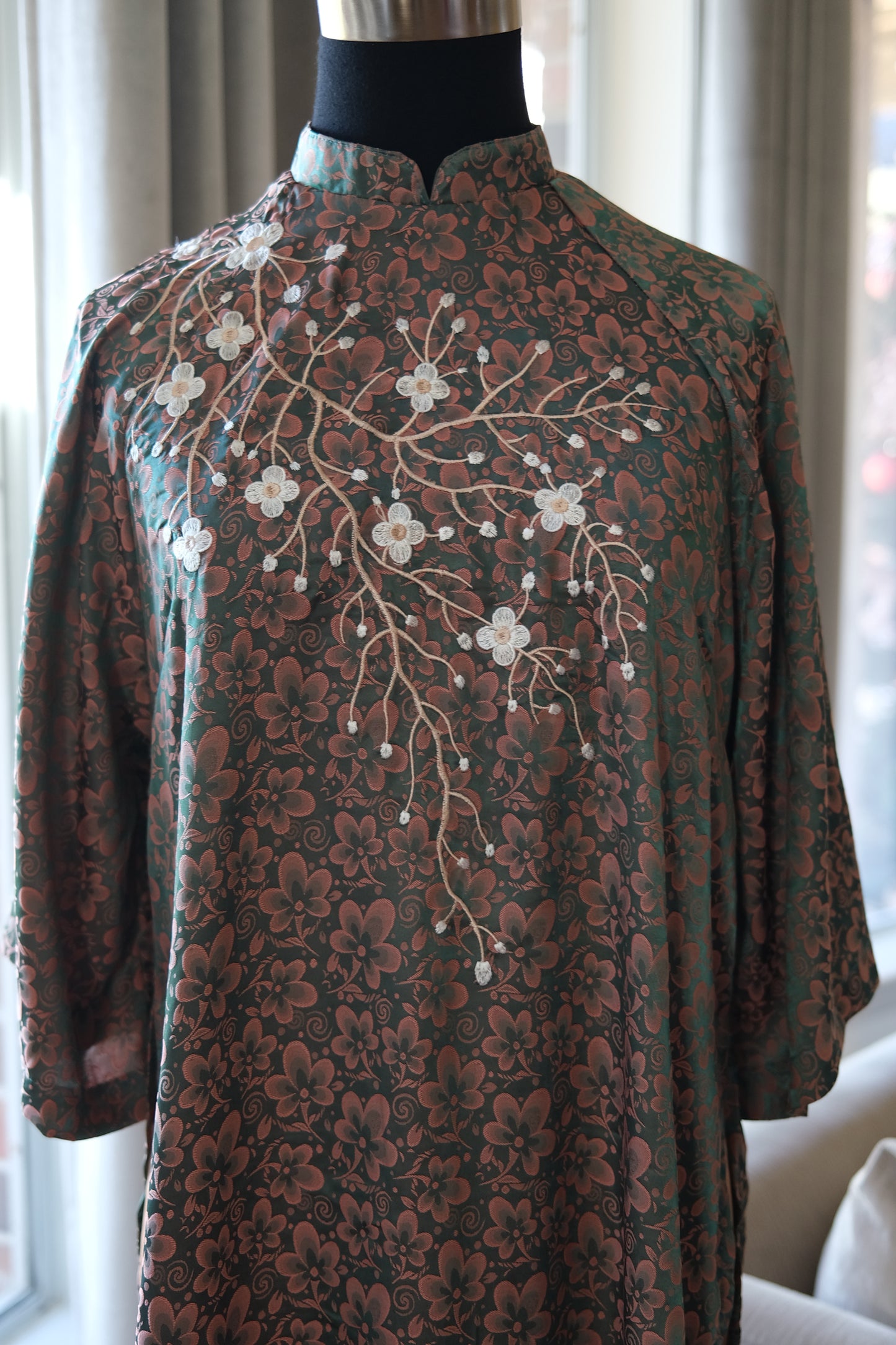 Vietnamese Traditional Ao Dai