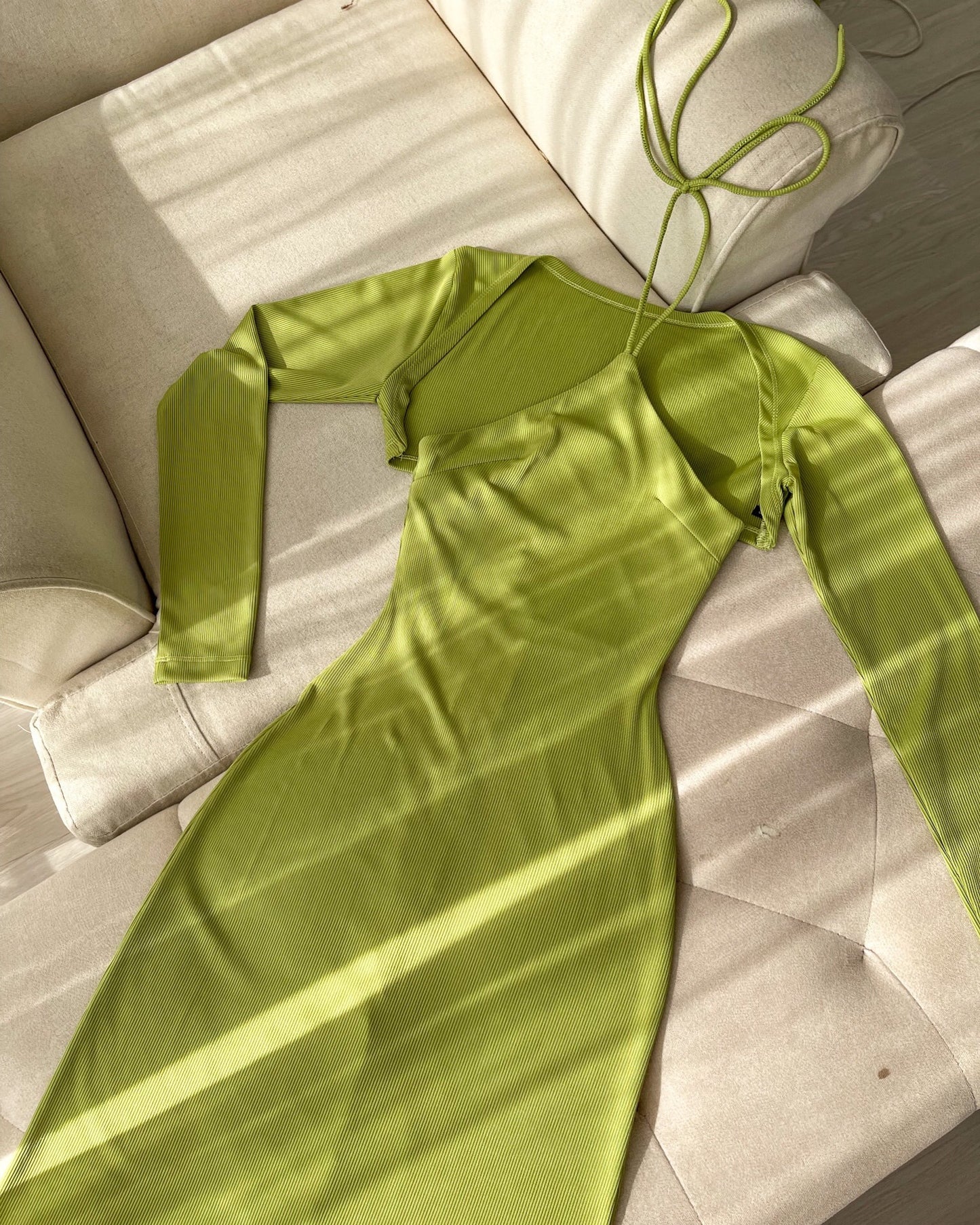 Bodycon Dress & Arm Sleeves Detachable