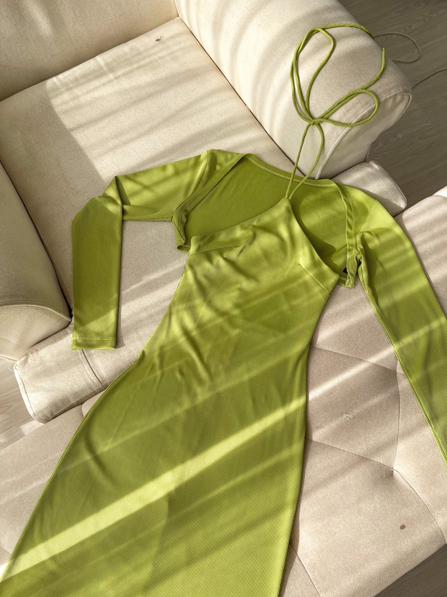 Bodycon Dress & Arm Sleeves Detachable