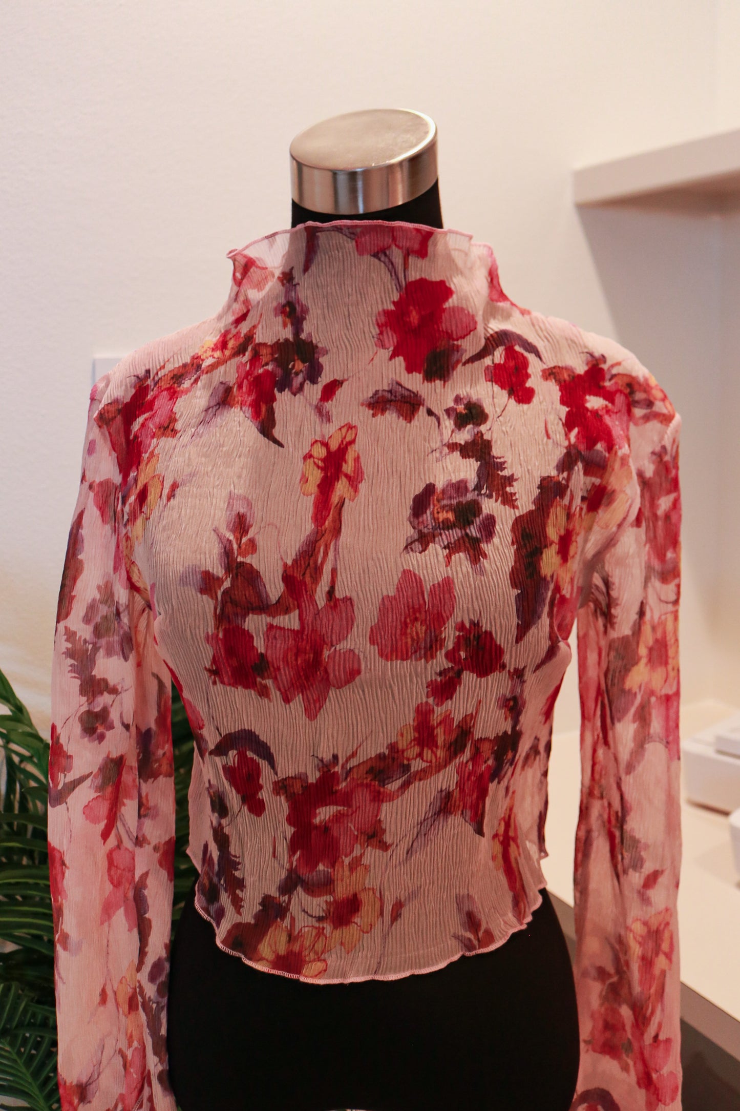 Long-sleeves Floral Blouse