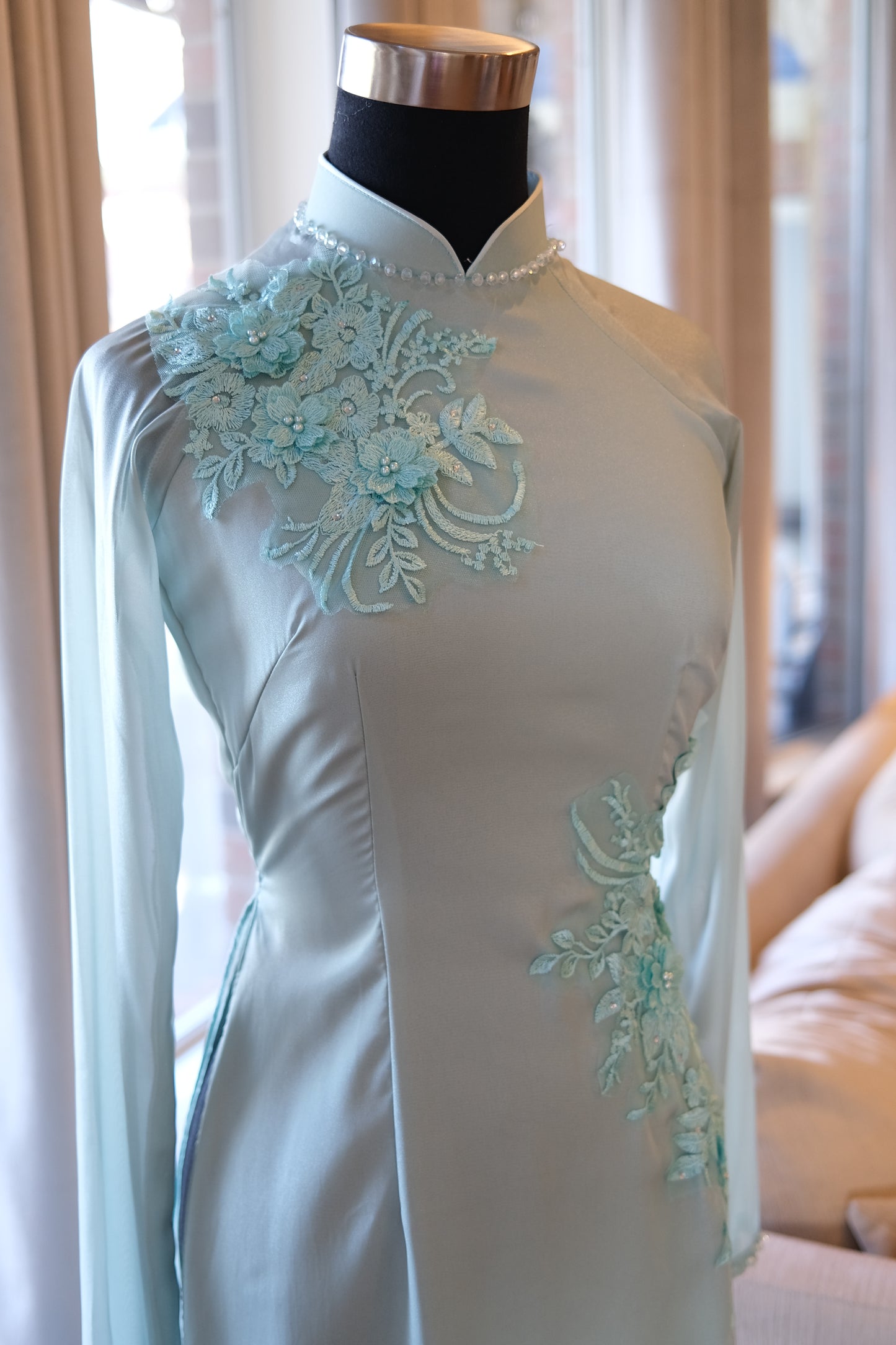 Vietnamese Traditional Ao Dai