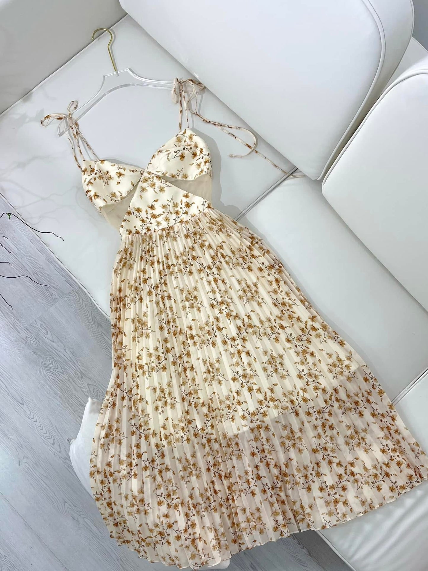 Floral Pleated Midi Dress